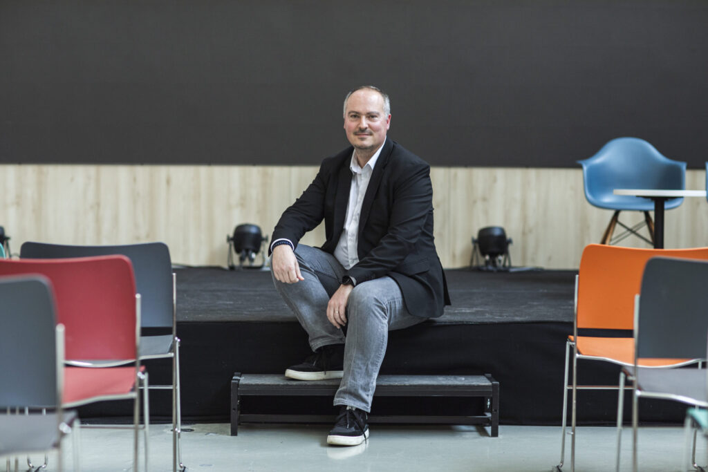 Portrait de Mickaël Sanchez, fondateur de LBCG Développement et du cadre ECT (Exit Cash Tensions®)