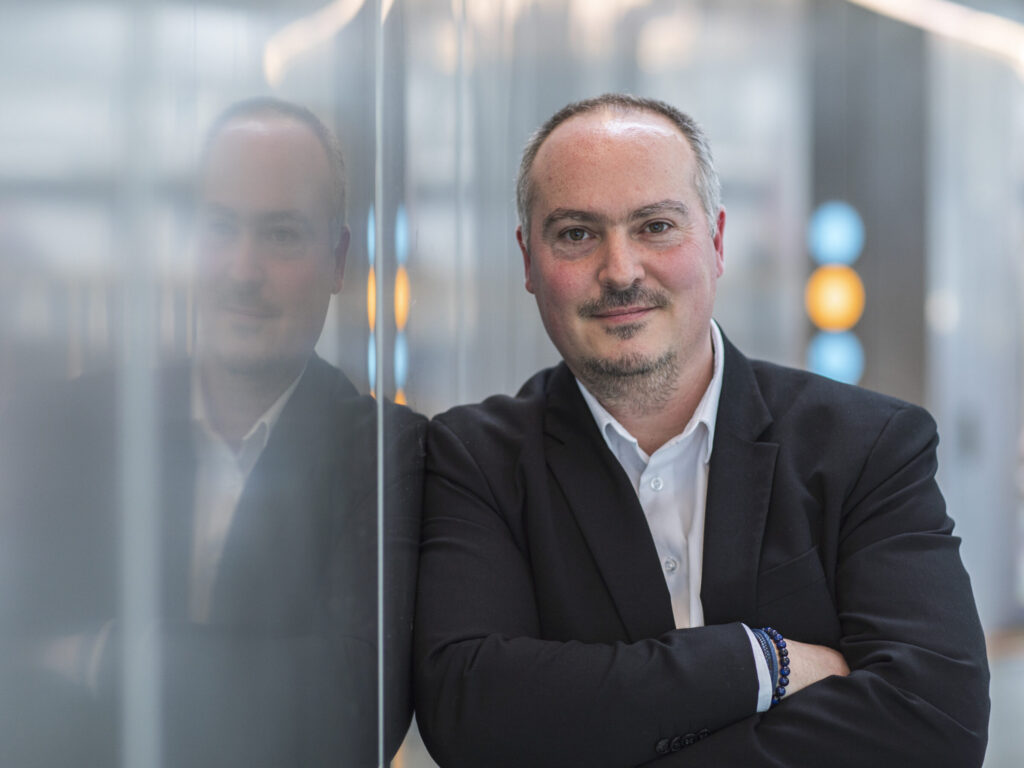 Portrait de Mickaël Sanchez, fondateur de LBCG Développement et du cadre ECT (Exit Cash Tensions®)